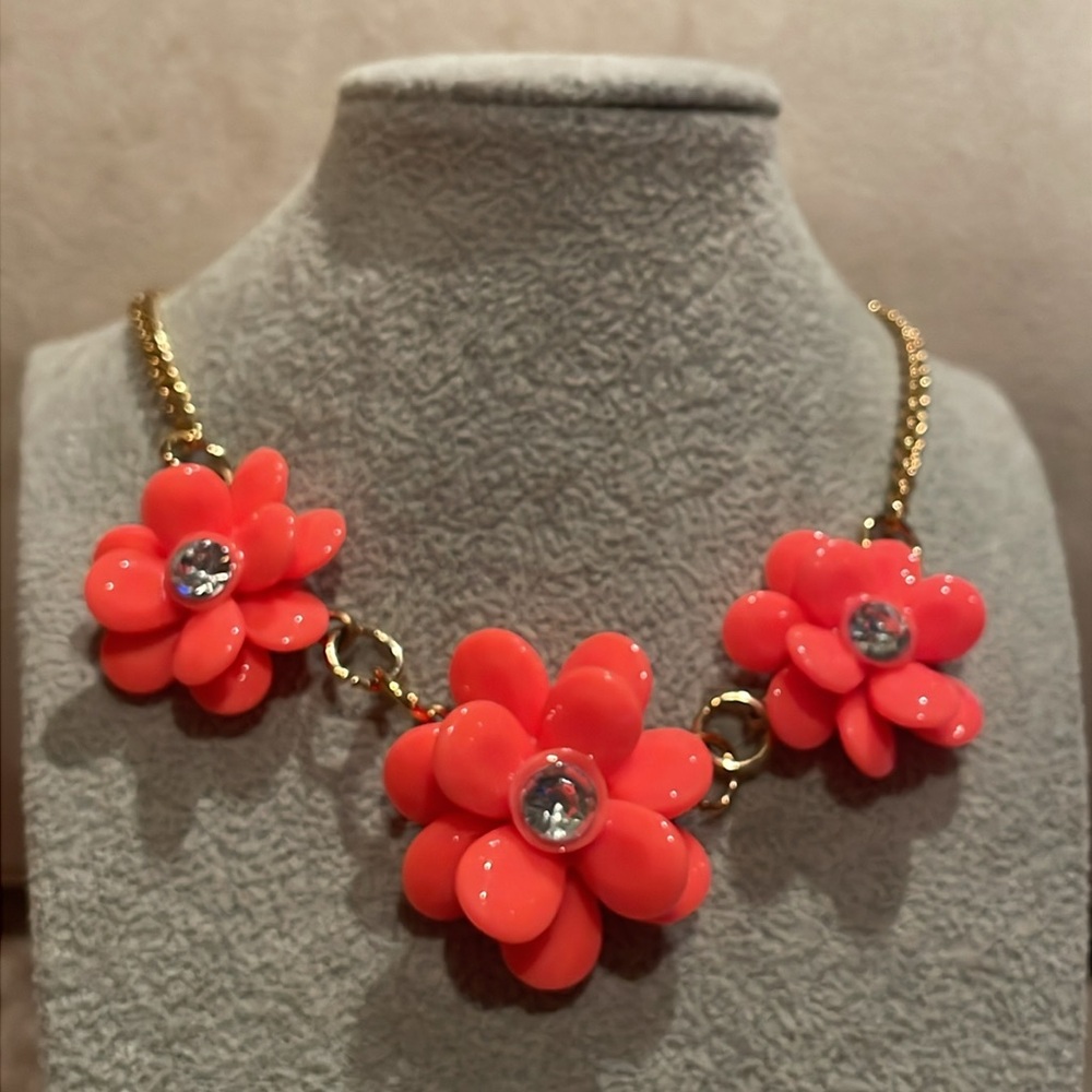 Anthropologie Pink Flowers Necklace Goldtone 18”
